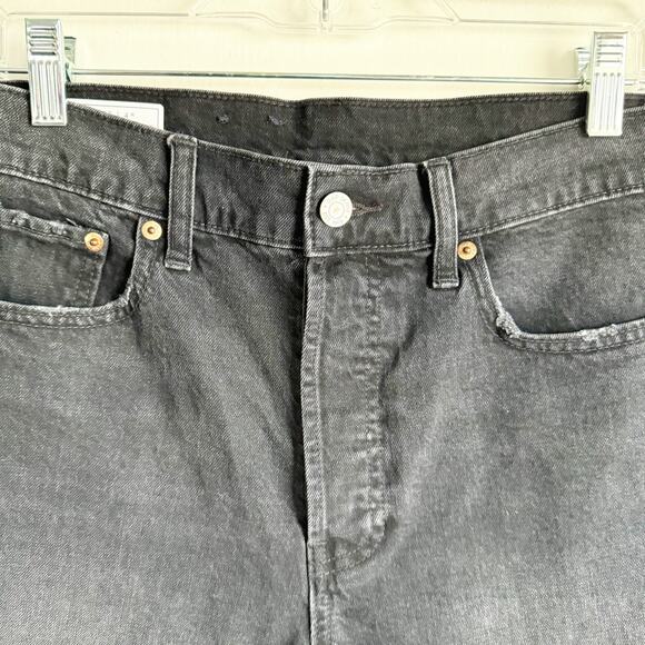 GAP Cheeky High Rise Midi Short Frayed Hem Button Fly Washed Black Size 27/4 R - Picture 4 of 10